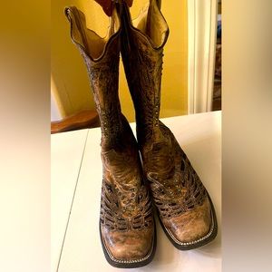 Gorgeous and comfortable Cowboy Boots w/ shimmery inlay, wings, studs/crystals.